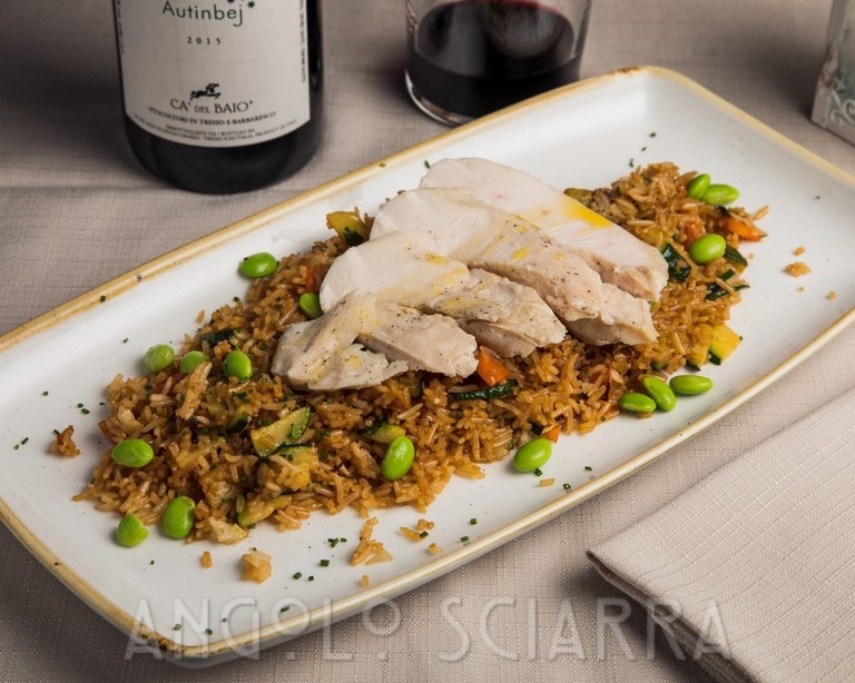 Wok di riso con pollo Angolo Sciarra
